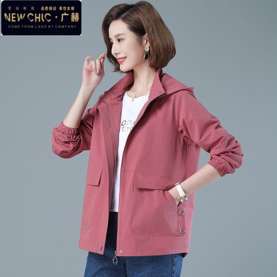 广赫二八月洋气棉薄款外套春秋季大码女装夹克中年妈妈短款风衣上衣风衣