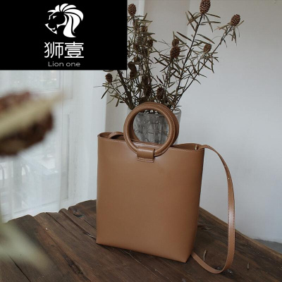 狮壹（Lionone）一只日常的包单肩斜跨手提真皮女包ins韩国定制牛皮棕色默认颜色
