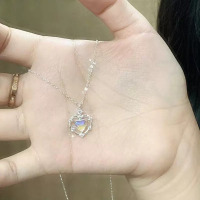 s999渐变足银爱心项链女轻奢小众设计感纯银心形锁骨链2024年新款