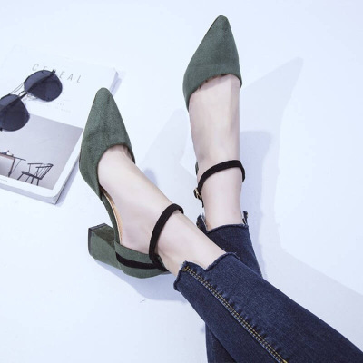 2018春夏季款韩版粗跟侧空女鞋OL气质尖头一字扣高跟单鞋女