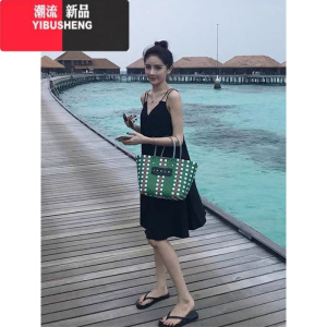 YIBUSHENG海南三亚沙滩裙休闲吊带连衣裙宽松春遮肚减龄海边度假小黑裙女