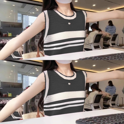 蓝色条纹镂空肌理感针织冰丝新款绝美背心女2025夏季学生无袖上衣
