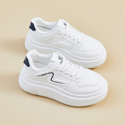 秋季新款小白鞋ins韩版女学生板鞋运动厚底增高休闲街拍