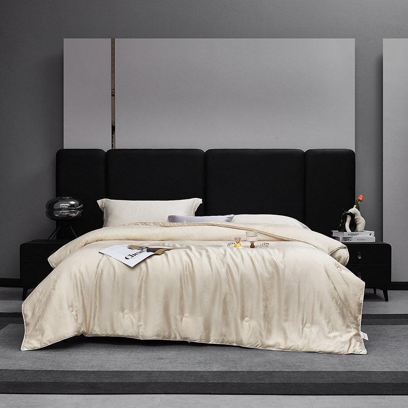 梦洁家纺 60天丝提花纤维蚕丝复合四季被:银海生花