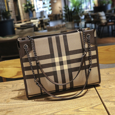 MKJ品牌包包女2023新款时尚大容量单肩斜挎高级手提托特大包女小包