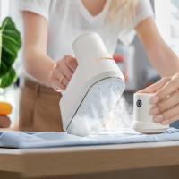 摩飞电器(Morphyrichards)熨烫机手持挂烫机MR2032椰奶白