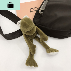 日韩chic尼龙布ins斜挎包女2020春季新款百搭饺子包时尚单肩包潮NEW LAKE 图色送毛绒公仔女斜挎包 图色送毛绒公仔现货