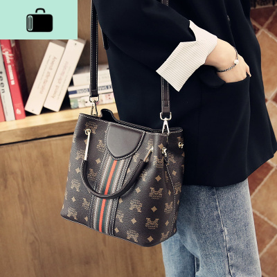 包包女包2020新款水桶包女斜挎包潮单肩包大容量百搭ins手提包NEW LAKE 咖啡色配送两根肩带