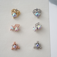 韩国精致镶钻小星星三角爱心音符几何耳骨钉旋转拧堵耳蜗钉百搭送女朋友老婆情人节七夕生日礼物