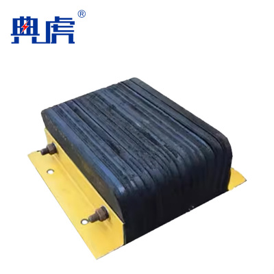 典虎 橡胶防撞块 250*300*100mm角铁 件