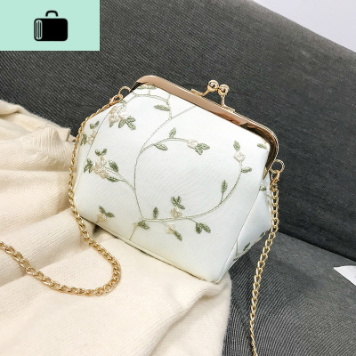 夏天小包包女2020新款潮刺绣手提单肩包韩版百搭斜挎包时尚贝壳包NEW LAKE女斜挎包