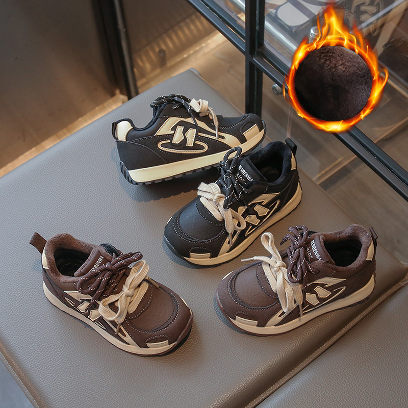 秋冬新款男童运动鞋中大童儿童休闲阿甘鞋加绒软底防滑德训鞋