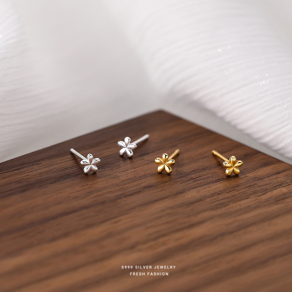 S999足银迷你花朵耳钉女简约潮小菊花耳环睡觉免摘养耳洞小众耳饰送女朋友老婆情人节七夕生日礼物