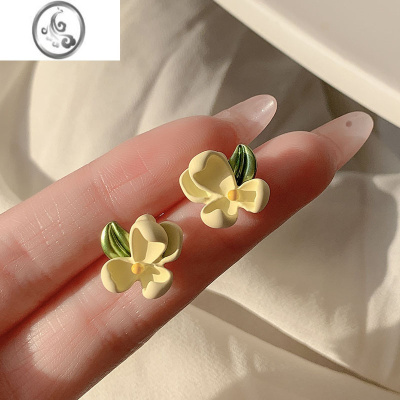JiMi栀子花可爱奶黄色耳钉女ins韩国网红耳环小众设计感简约耳夹耳饰