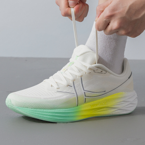 特步减震跑步鞋男鞋新款网面透气轻便运动鞋976319110004 ZP