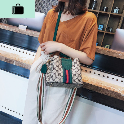 包包女2020新款斜挎百搭ins包网红超火潮时尚手提小方包单肩包女NEW LAKE女士单肩包