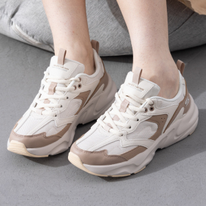 Skechers斯凯奇熊猫鞋女鞋新款厚底运动鞋轻便减震透气跑步鞋117365-NAT ZP