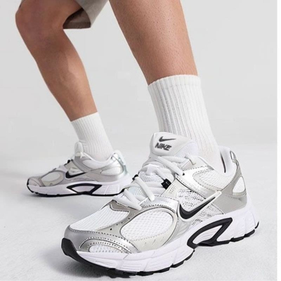 NIKE耐克跑步鞋V5 RNR轻便舒适低帮男鞋运动鞋HJ5228-104 C