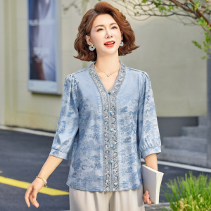 国风妈妈装短款小衫时尚夏装薄款中老年女装休闲上衣中袖婆婆装女