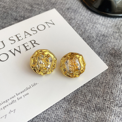 水晶字母耳钉轻奢高级感大气耳环2024新款夸张小众精致耳饰女送女朋友老婆情人节七夕生日礼物