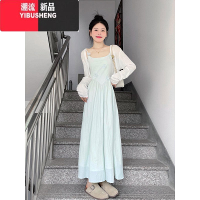 YIBUSHENG收腰显瘦法式温柔风度假立体花朵吊带连衣裙女薄款防晒开衫两件套