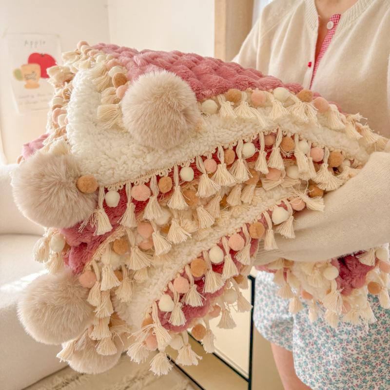 款奶芙绒毛毯加厚羊羔绒流苏球花边盖毯韩式公主风保暖毛球毯子