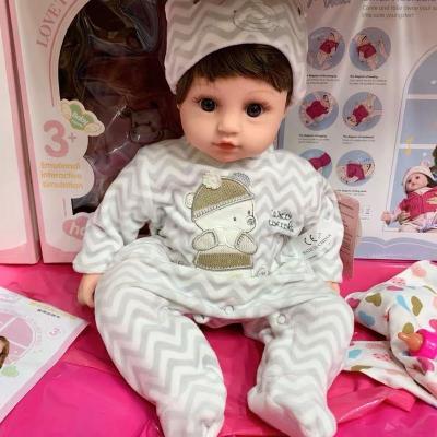 耶兹娃娃仿真洋娃娃玩具会说话的女孩情绪感应软胶重生布宝宝智能米白色灰色短发依依眨眼奶嘴款+礼盒装+充电版+礼包