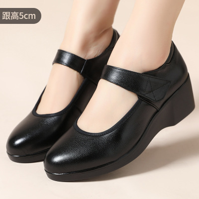 妈妈单鞋春秋中老年真皮妈妈鞋平跟防滑浅口单鞋软底四季单鞋