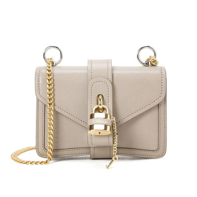 预订CHLOEABY迷你链条包CHC20SS207金扣珍珠灰