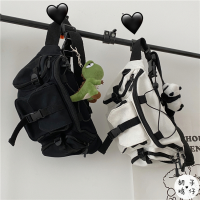 派尼美特韩版ins港风复古帆布胸包男日系原宿工装腰包学生斜挎包女潮