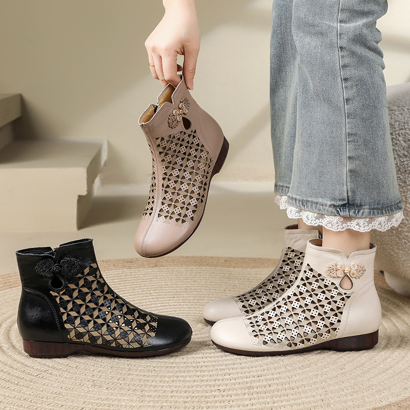 头层牛皮复古镂空马丁靴女26春夏新款中跟民族风休闲软底妈妈凉靴
