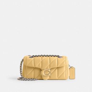 女款小方包软圆形设计绗缝皮革时尚百搭包包