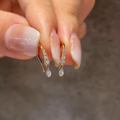 s925银水滴锆石耳钩气质耳环轻奢高级感新款独特耳坠时尚流苏耳饰送女朋友老婆情人节七夕生日礼物