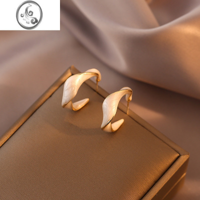 JiMi法式白色少女耳环圆圈~百搭耳饰女ins高级感气质蚊香盘无耳洞耳夹