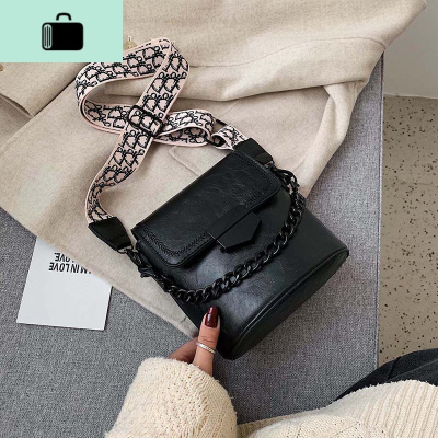 ins网红单肩小包包女2020新款潮流行百搭宽肩带斜挎包时尚水桶包NEW LAKE女士单肩包