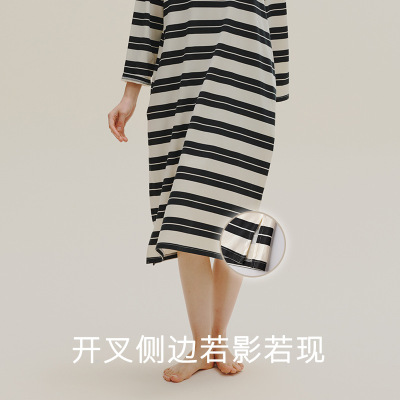 睡衣女秋季优可丝长袖中长款睡裙抑菌型休闲黑白条纹大码连衣裙