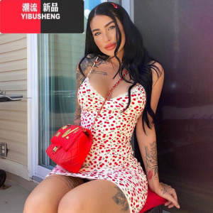 YIBUSHENG[白月光]可爱辣妹风樱桃印花吊带连衣裙2024春季新款修身包臀裙