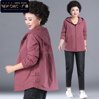 广赫妈妈春装洋气风衣中老年春秋外套短款中年妇女装减龄夹克上衣新款风衣