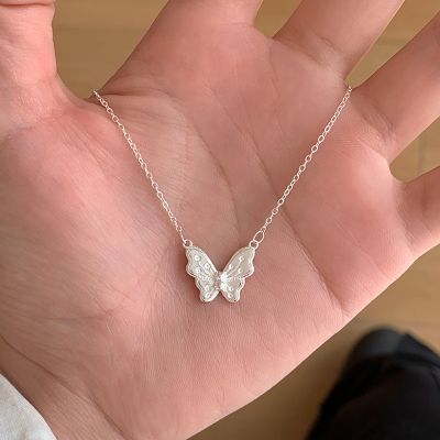 纯银蝴蝶吊坠项链高级感轻奢小众锁骨链女生学生党高颜值银饰送女朋友老婆情人节七夕生日礼物