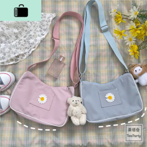 茶话会日系ins花朵斜跨包包女休闲百搭学生古着感少女单肩腋下包NEW LAKE女士单肩包
