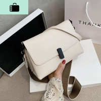 夏季小包包女2020新款潮时尚质感百搭大容量斜挎包网红单肩小方包NEW LAKE女斜挎包