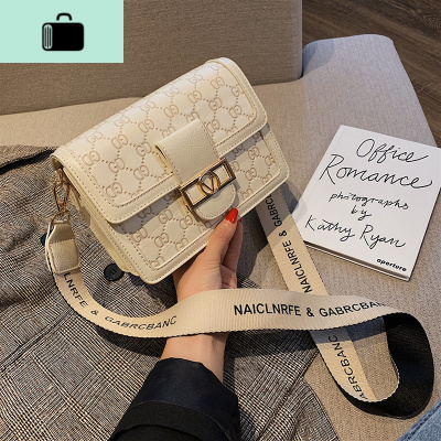 网红包包女2020韩版新款潮流洋气压花小方包女包休闲百搭斜跨小包NEW LAKE女斜挎包