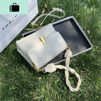 上新质感包包女2020新款潮韩版百搭ins斜挎小方包夏天单肩腋下包NEW LAKE女士单肩包