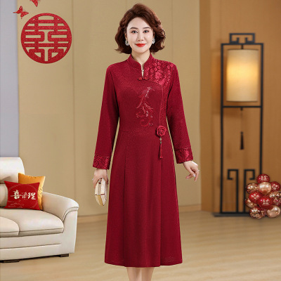 新款女装刺绣款中老年人婚宴连衣裙气质婆婆装长裙子喜庆妈妈春秋