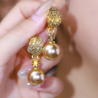 秋冬新款美拉德系咖满钻叶子珍珠耳环女小众设计感百搭高级感耳饰送女朋友老婆情人节七夕生日礼物