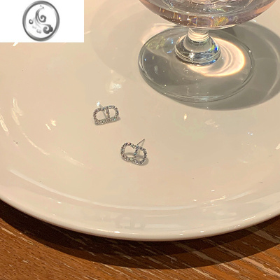 JiMi锆石字母CD耳环女小众设计感高级轻奢气质网红耳钉耳饰无耳洞耳夹