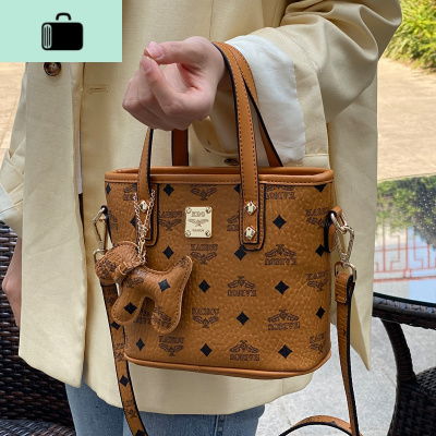 包包女包2020时尚新款大容量印花水桶包百搭单肩复古菜篮子托特包NEW LAKE女斜挎包
