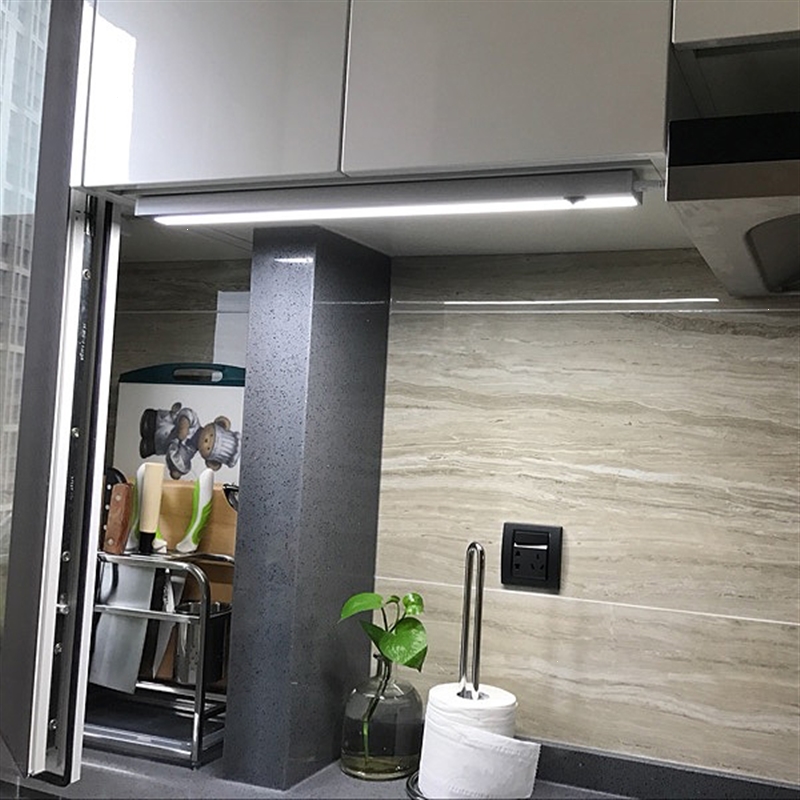 橱柜灯led厨房灯洗菜操作台衣橱吊柜底灯带开关带插头厨柜下灯条