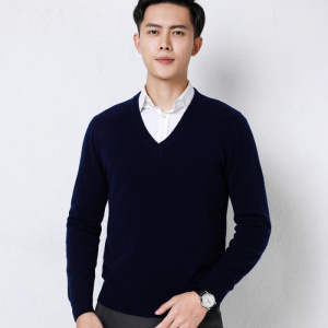 秋冬针织衫V领男套头打底衫休闲商务针织衫宽松时尚纯色长袖毛衣