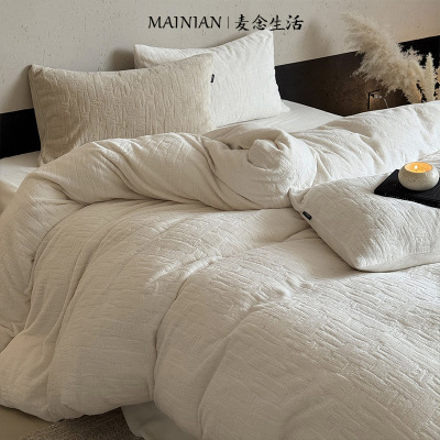 简约风全消光牛奶绒四件套立体花绒双面珊瑚绒被套加厚秋冬保暖